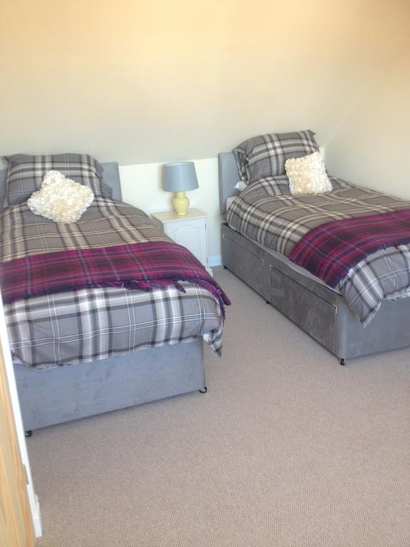 Acorn Apartment Dufftown Bagian luar foto