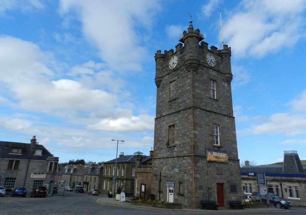 Acorn Apartment Dufftown Bagian luar foto